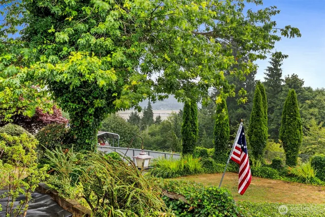 $425,000 | 431 B Street, South Bend, WA 98586