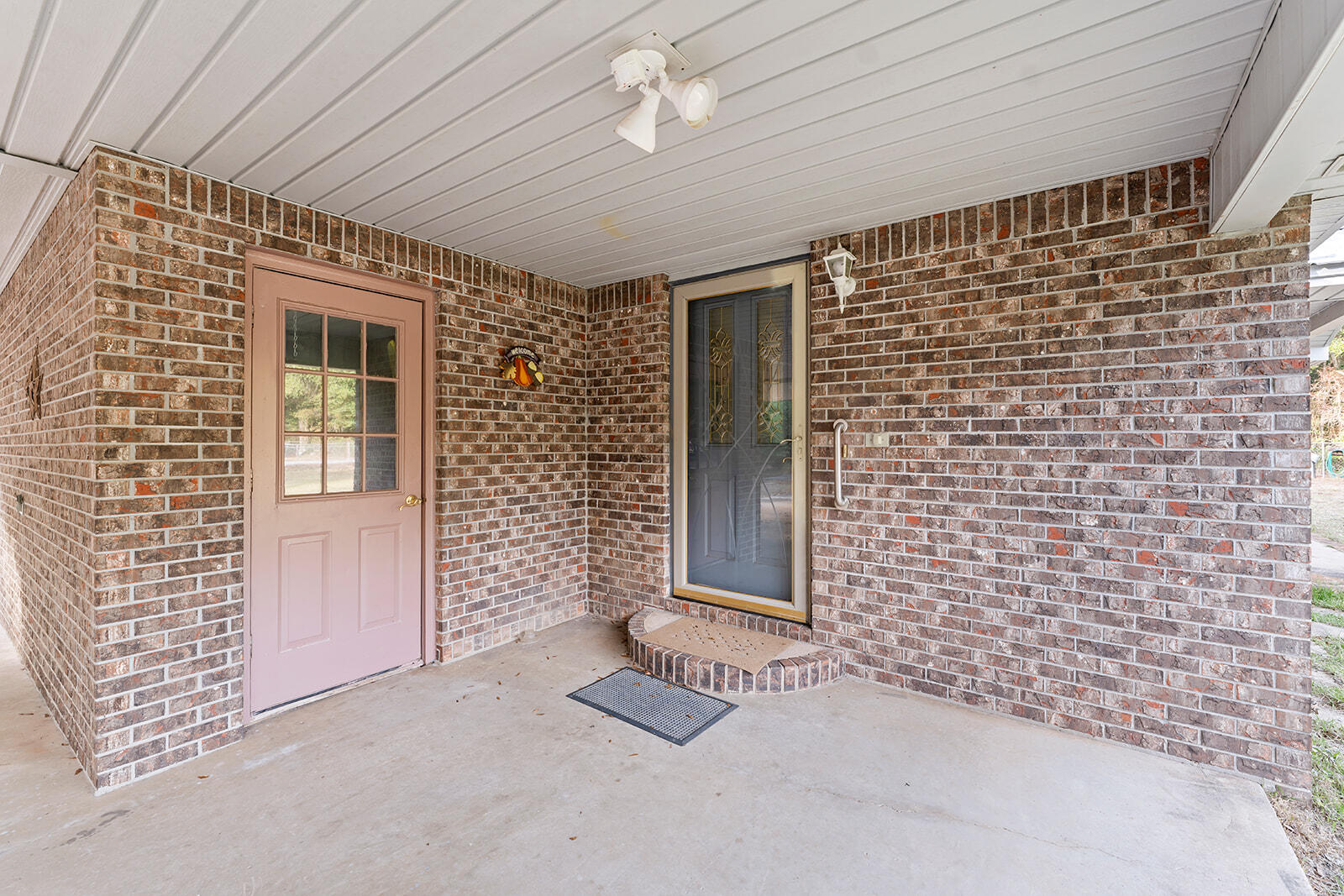 4780 Griffith Road Holt, FL 32564 - Photo 43 of 44 a bathroom with a shower