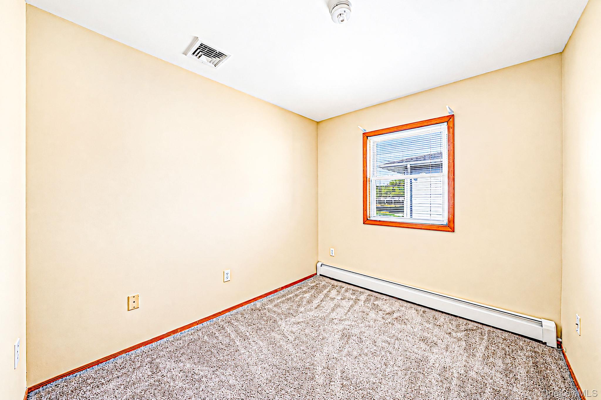 263 Commack Road Deer Park, NY 11729 - Photo 13 of 24 Gallery Image 13