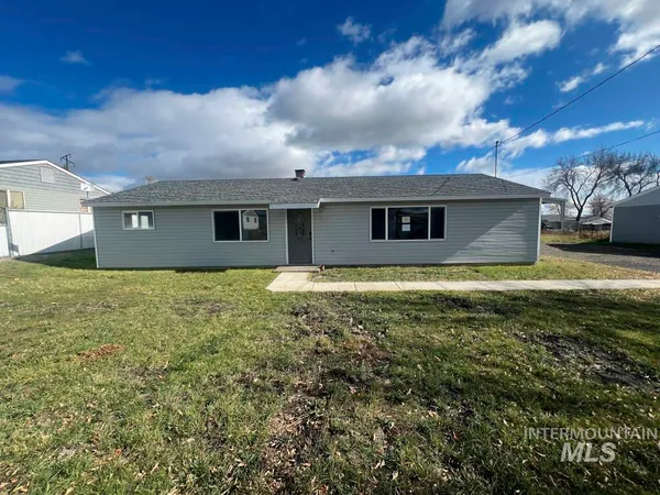 $199,500 | 6 Ironwood Drive, Cottonwood, ID 83522
