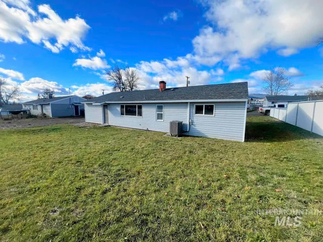 $209,500 | 6 Ironwood Drive, Cottonwood, ID 83522