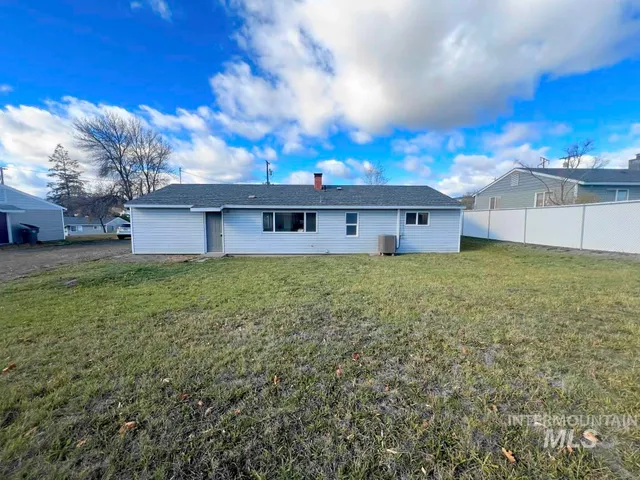 $209,500 | 6 Ironwood Drive, Cottonwood, ID 83522