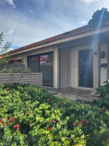a front view of house with yard
