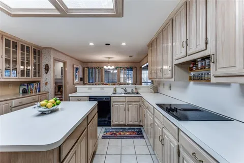 $799,500 | 5820 Sky Park Drive, Plano, TX 75093