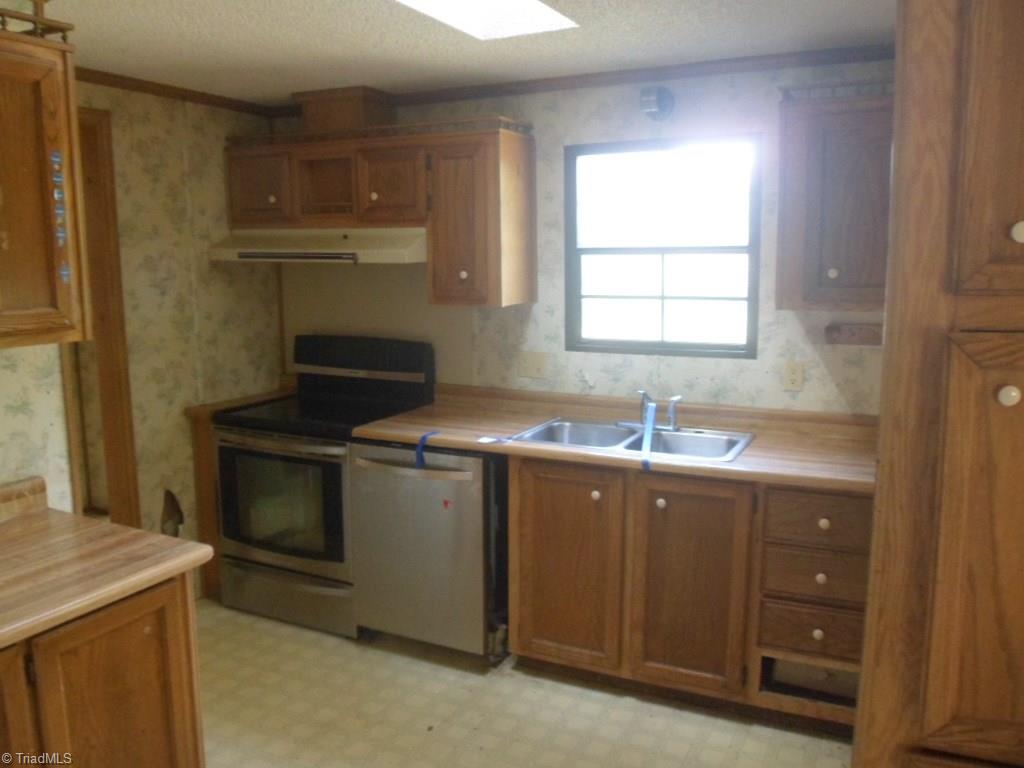 474 Simerson Road Lexington, NC 27295 - Photo 3 of 10 Gallery Image 3