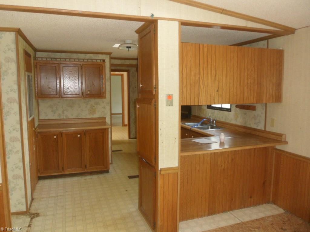 474 Simerson Road Lexington, NC 27295 - Photo 4 of 10 Gallery Image 4