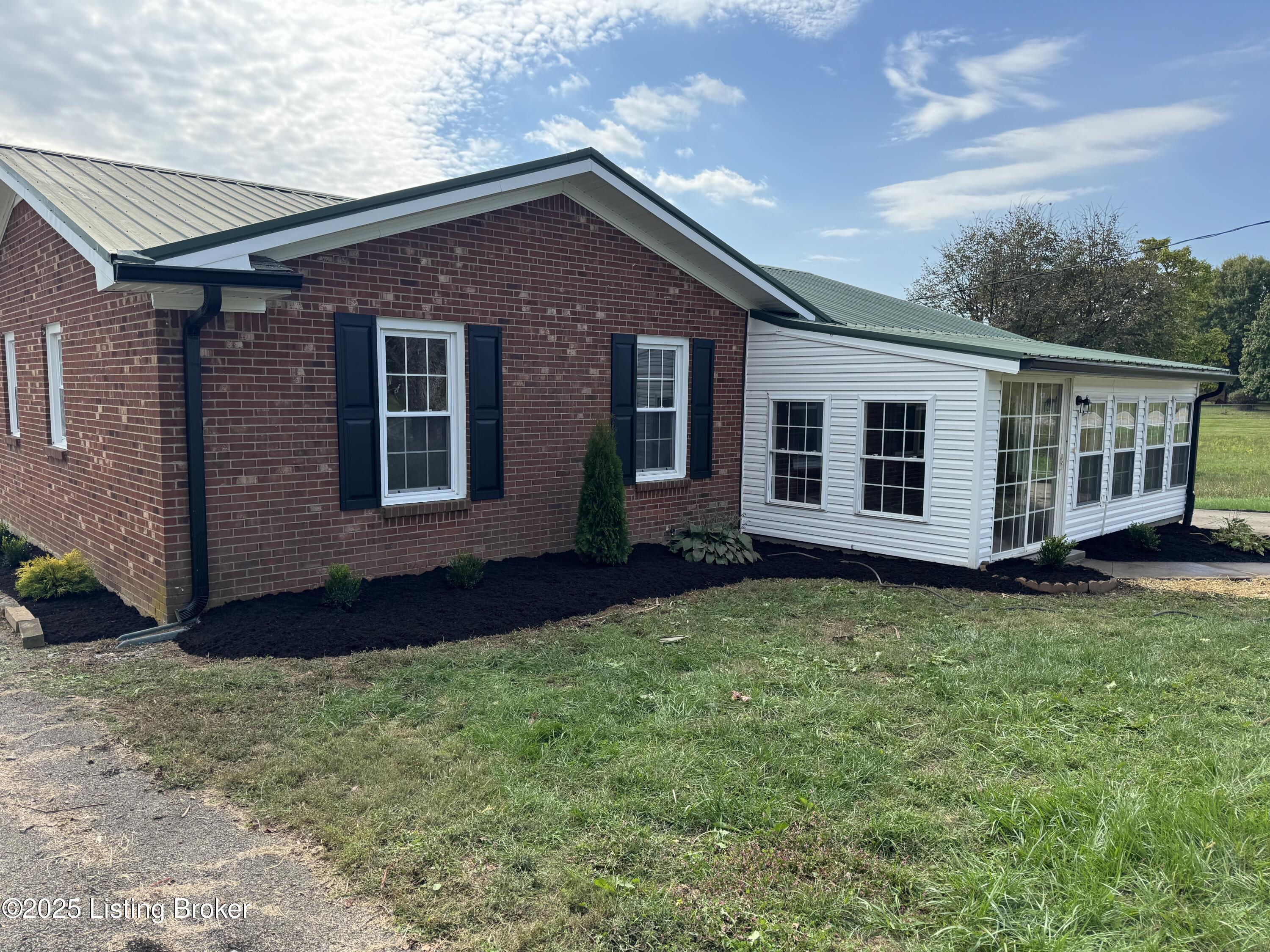 773 Lagrange Road New Castle, KY 40050 - Photo 1 of 38 IMG_4566