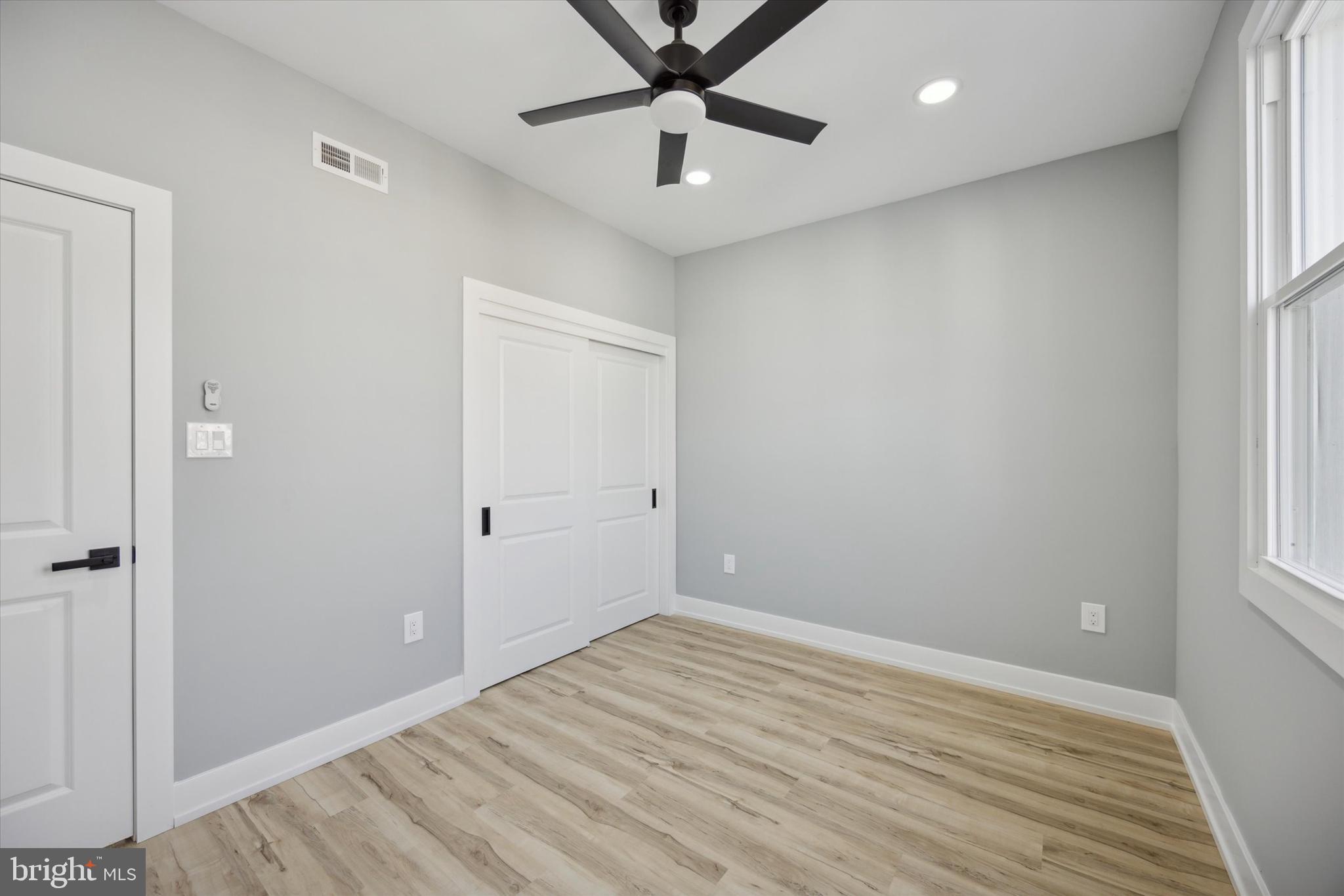 451 Fitzgerald Street Philadelphia, PA 19148 - Photo 20 of 25 Rear Bedroom 2