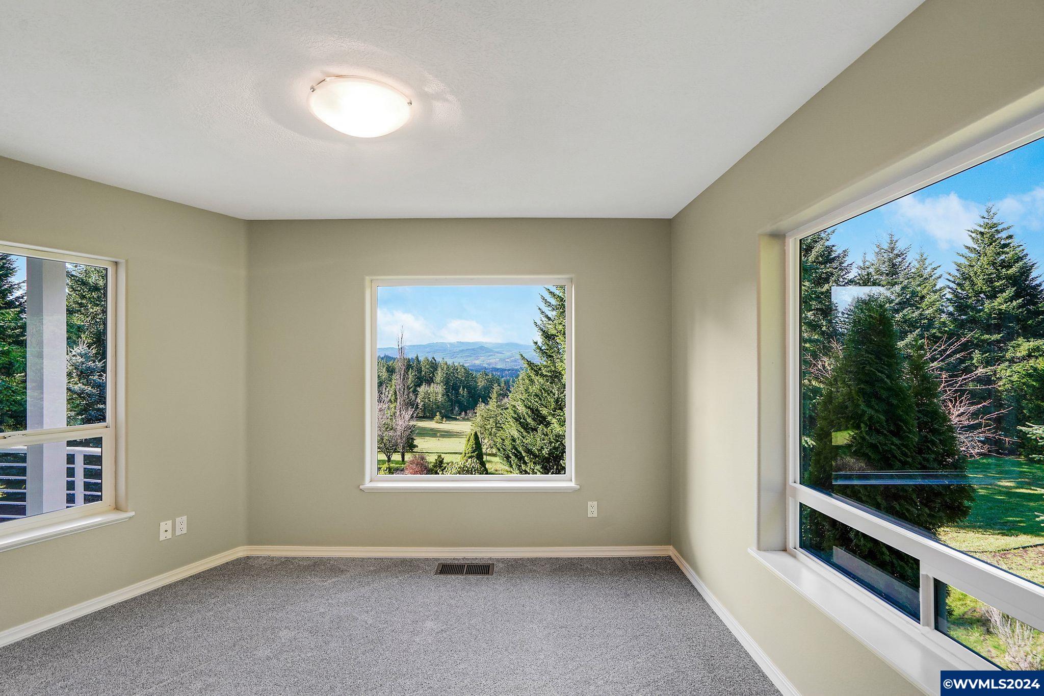 17255 Oakdale Road Dallas, OR 97338 - Photo 12 of 41