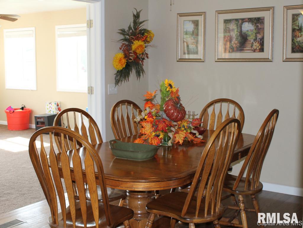 12850 Union School Road Auburn, IL 62615 - Photo 12 of 27 Gallery Image 12