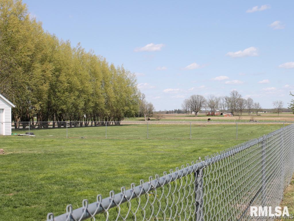 12850 Union School Road Auburn, IL 62615 - Photo 3 of 27 Gallery Image 3