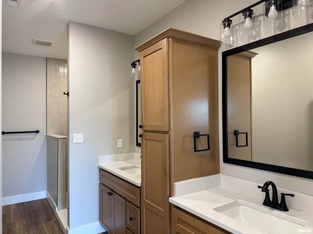 $442,500 | 12570 Hudgens Road, Marion, IL 62959