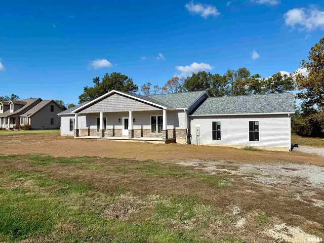 $442,500 | 12570 Hudgens Road, Marion, IL 62959