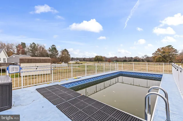 $445,000 | 35587 Golf Course Drive, Mechanicsville, MD 20659
