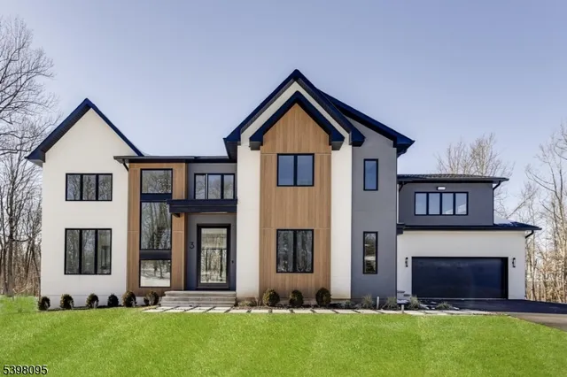 $2,580,000 | 1 Juniper Pointe Trail, Dunellen, NJ 08812