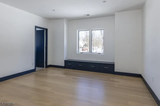 $2,580,000 | 1 Juniper Pointe Trail, Dunellen, NJ 08812