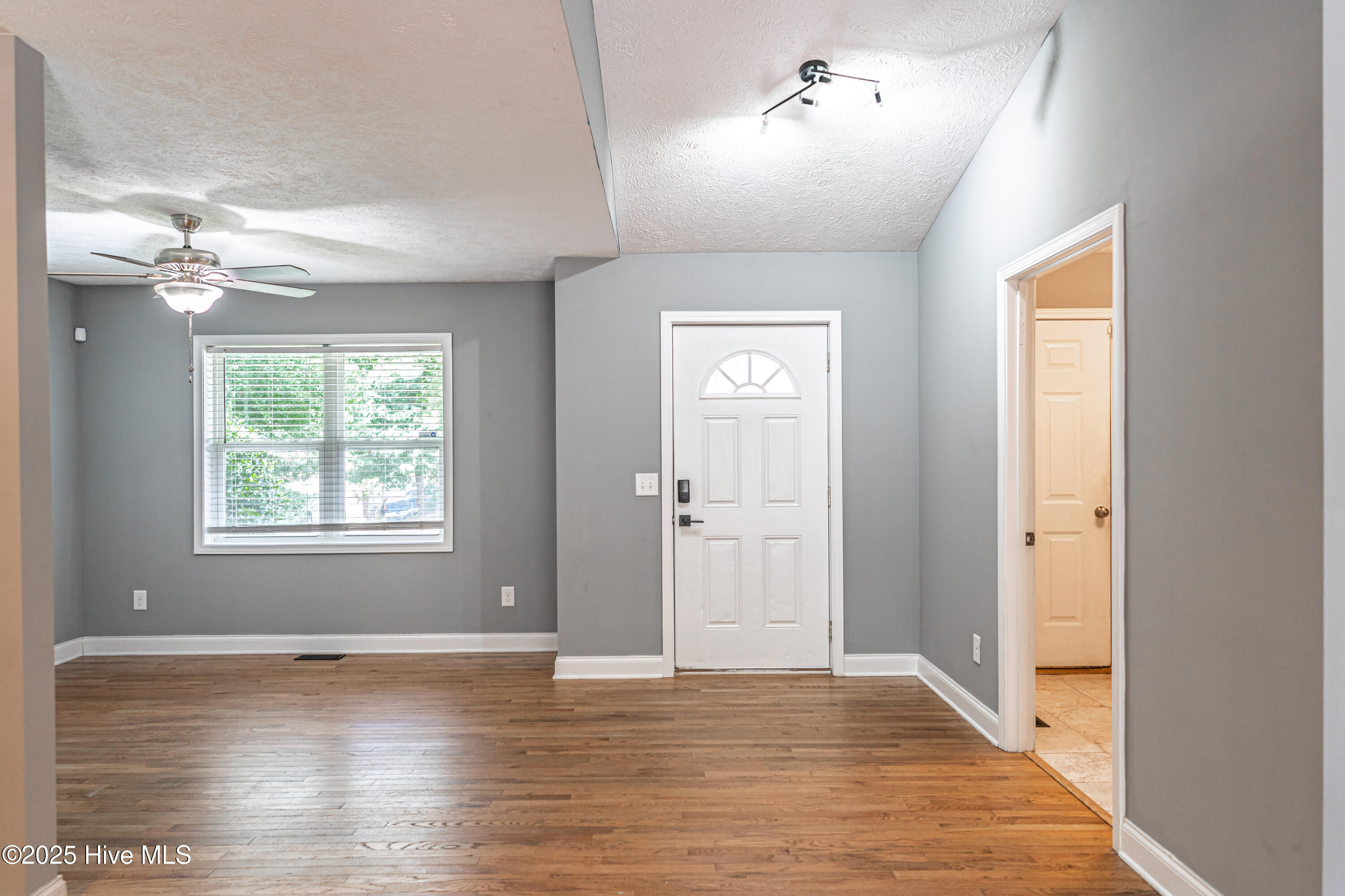 2255 Longleaf Drive Southwest Pinehurst, NC 28374 - Photo 5 of 50 DSC01364