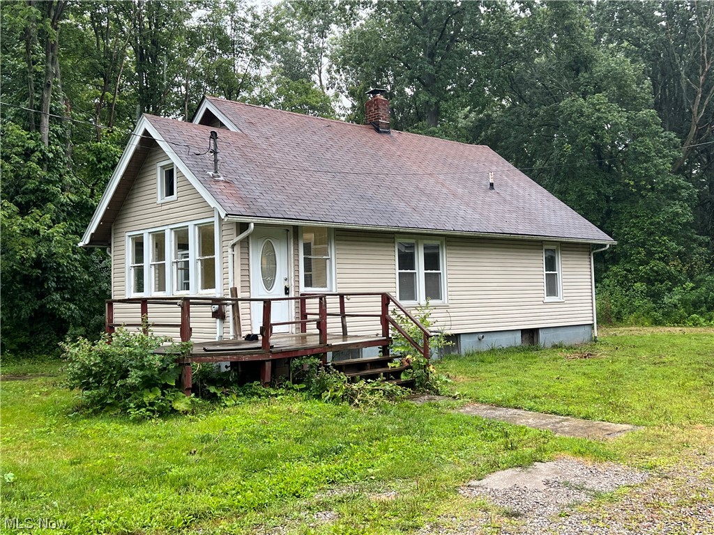 45705 Middle Ridge Road Amherst, OH 44001 - Photo 4 of 23