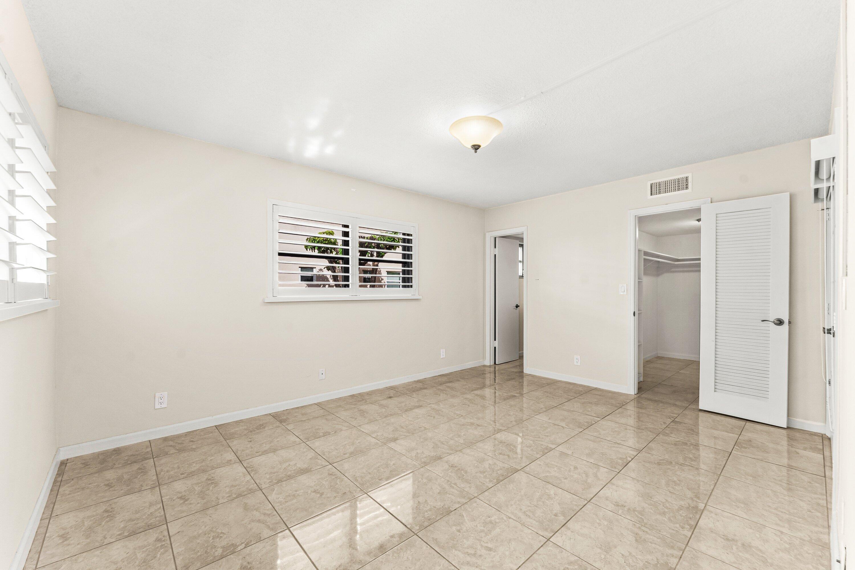 400 Northeast 20th Street, Unit D101 Boca Raton, FL 33431 - Photo 15 of 40 Primary