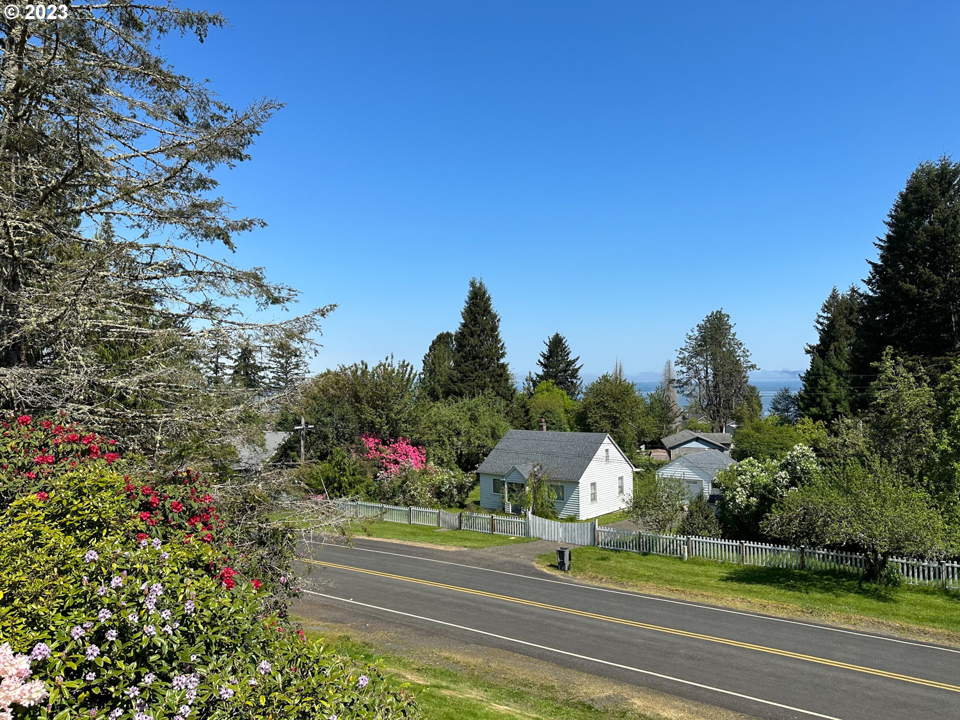 39714 Burnside Loop Astoria, OR 97103 - Photo 12 of 18 Gallery Image 12