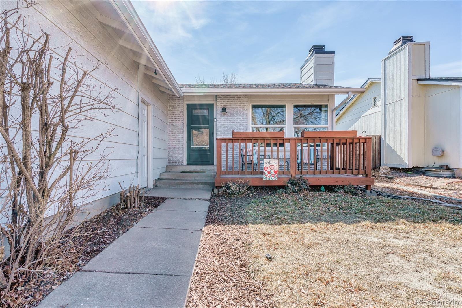 4106 South Laredo Way Aurora, CO 80013 - Photo 3 of 40
