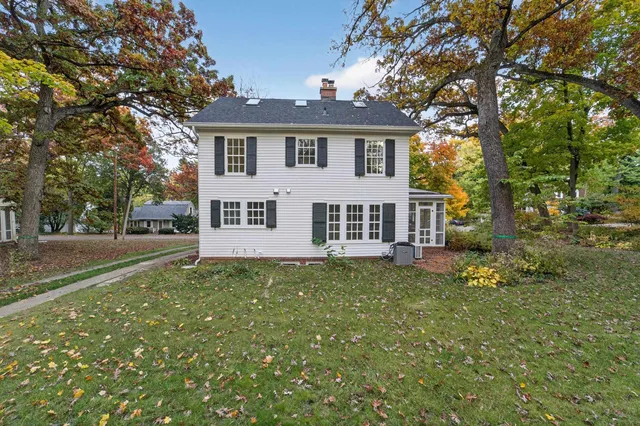 $1,300,000 | 1226 Sweetbriar Road, Madison, WI 53705