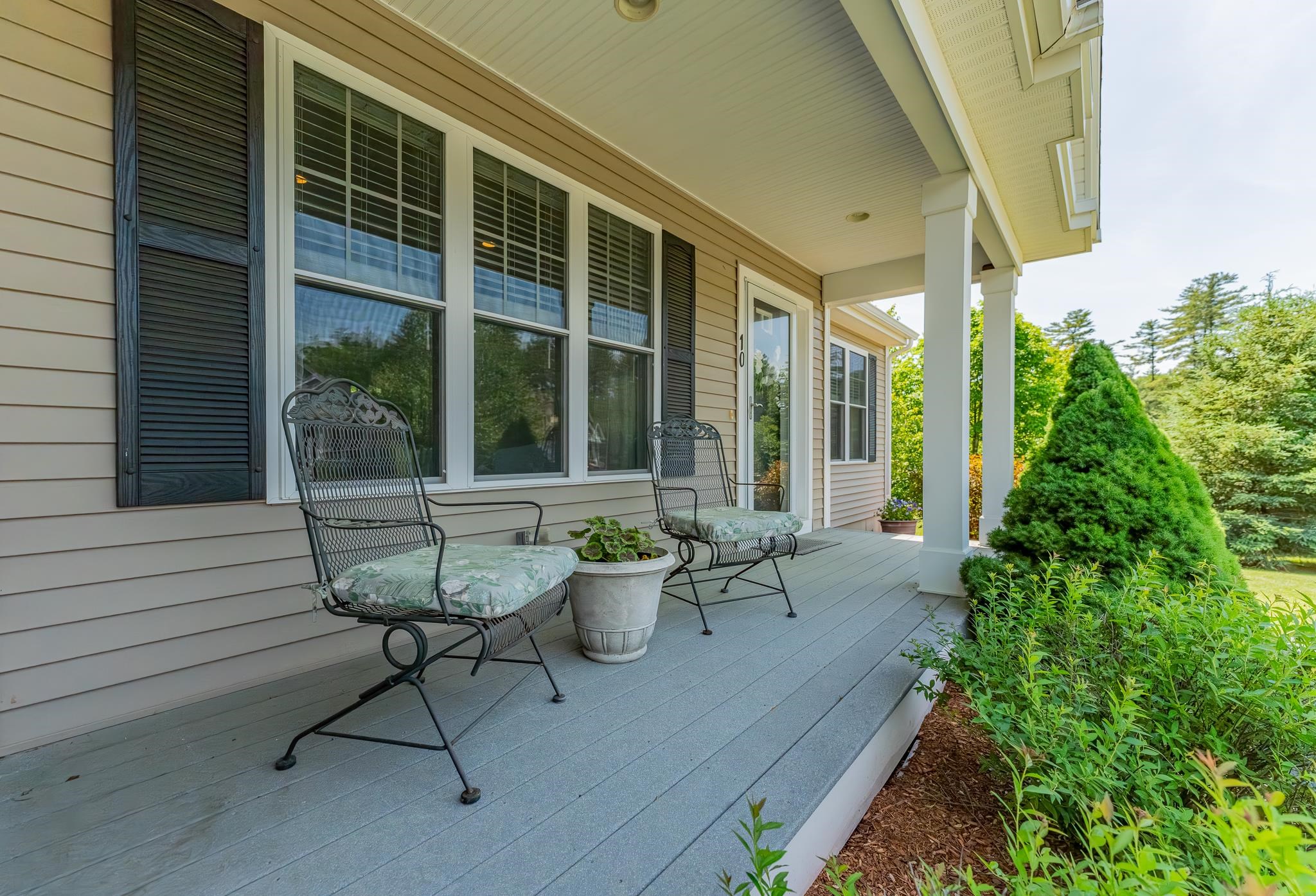 10 Furnival Road Nashua, NH 03064 - Photo 3 of 33 Gallery Image 3