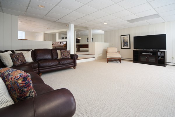 787 First Parish Road Scituate, MA 02066 - Photo 13 of 19 Gallery Image 13