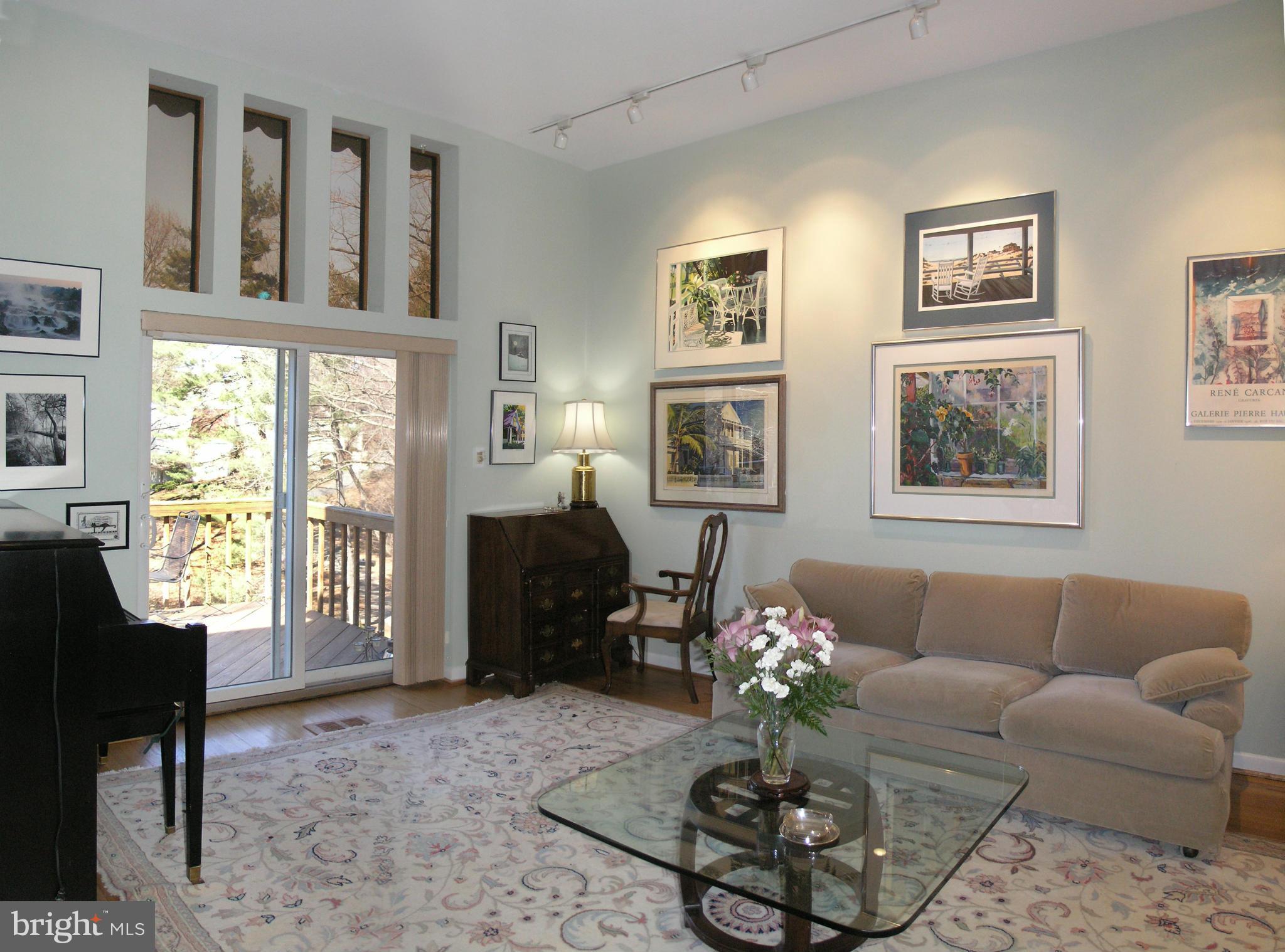 1619 Inlet Court Reston, VA 20190 - Photo 3 of 30 Tall Ceilings