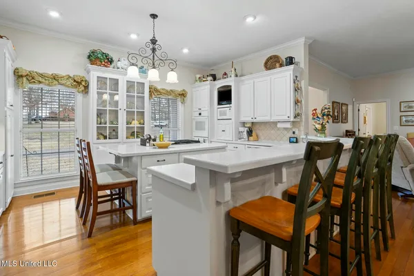 $379,000 | 4 Greenhead Lane, Raymond, MS 39154