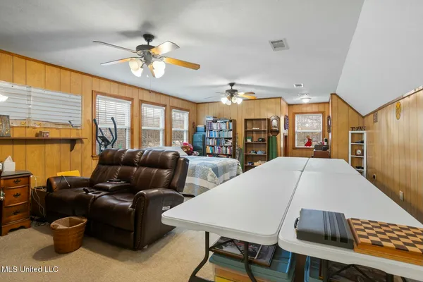 $379,000 | 4 Greenhead Lane, Raymond, MS 39154