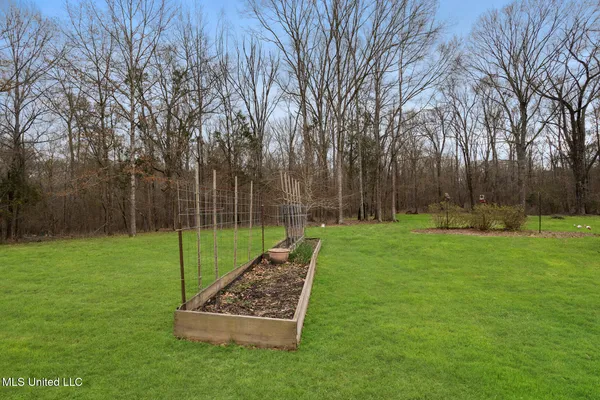 $379,000 | 4 Greenhead Lane, Raymond, MS 39154