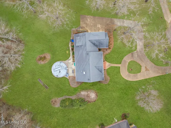$379,000 | 4 Greenhead Lane, Raymond, MS 39154