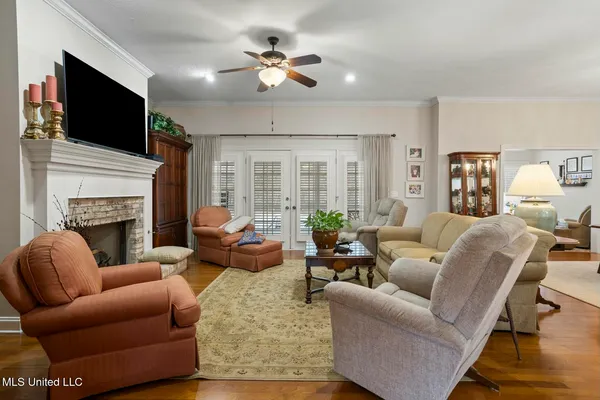 $379,000 | 4 Greenhead Lane, Raymond, MS 39154