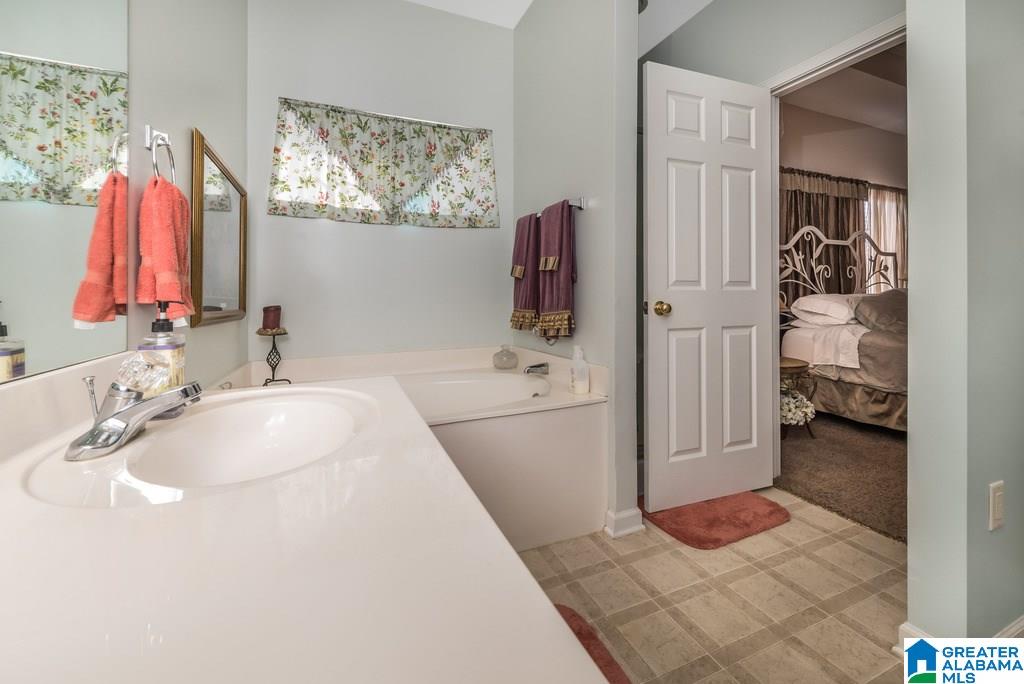 185 Daventry Drive Calera, AL 35040 - Photo 18 of 29