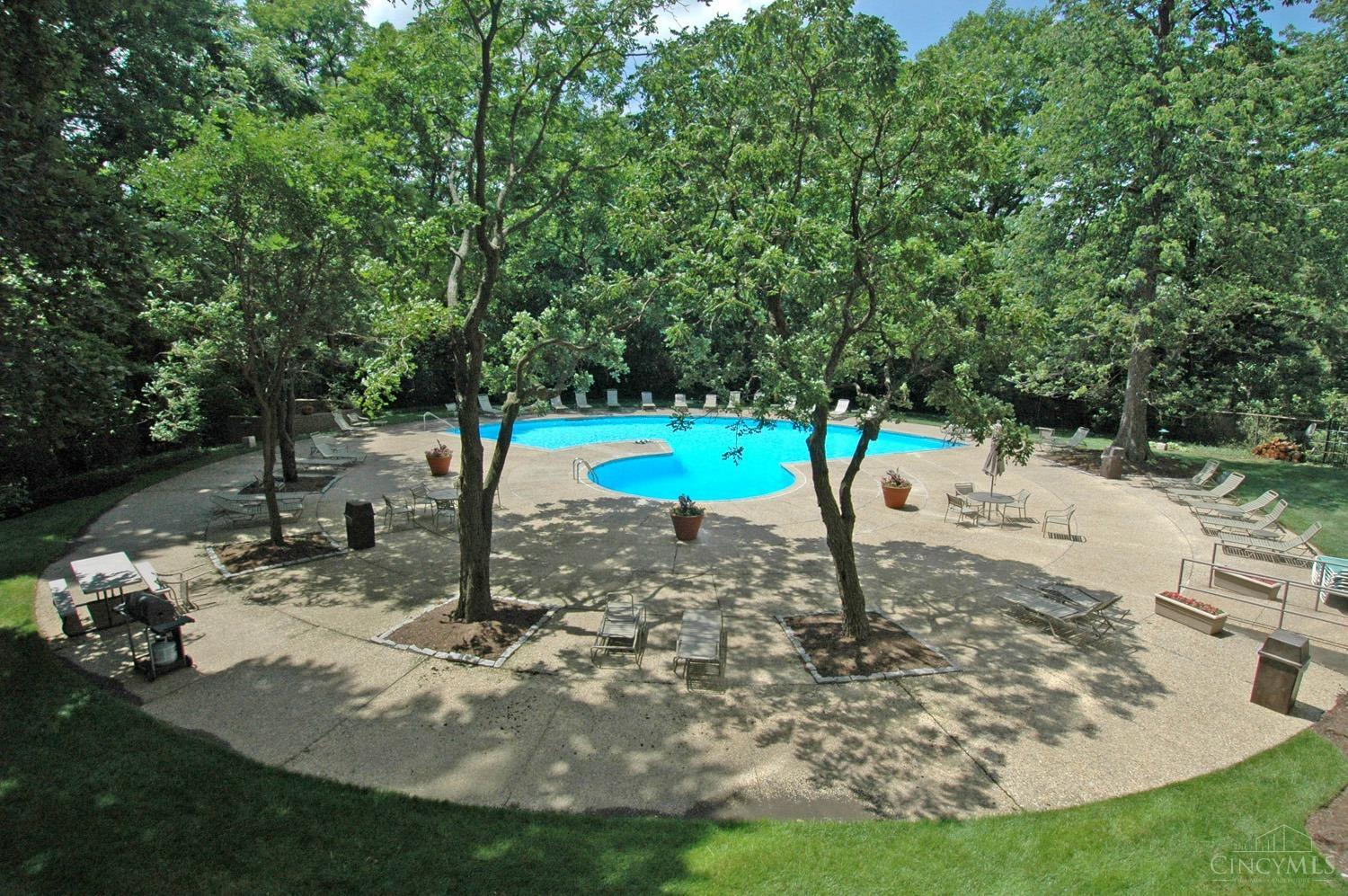 2324 Madison Road, Unit 302 Cincinnati, OH 45208 - Photo 36 of 39 Gallery Image 36