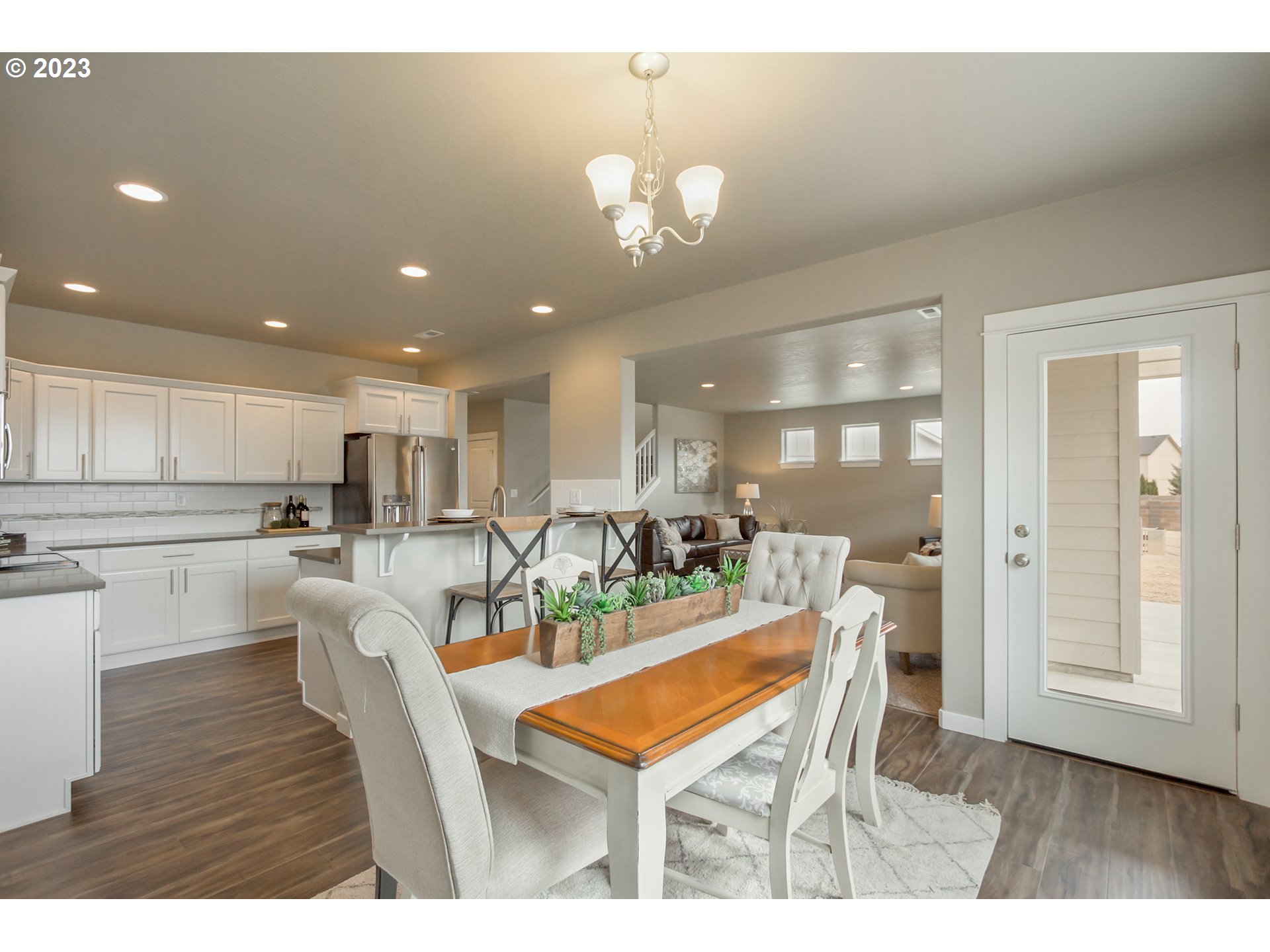 4936 Cedar View Drive Springfield, OR 97478 - Photo 5 of 11 Gallery Image 5