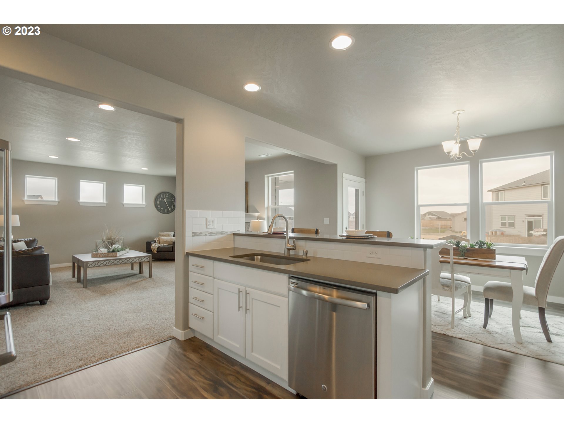 4936 Cedar View Drive Springfield, OR 97478 - Photo 9 of 11 Gallery Image 9