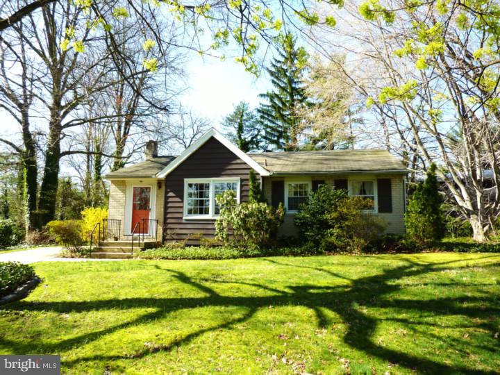 2 Ridgewood Circle Haddonfield, NJ 08033 - Photo 1 of 11 Exterior Front