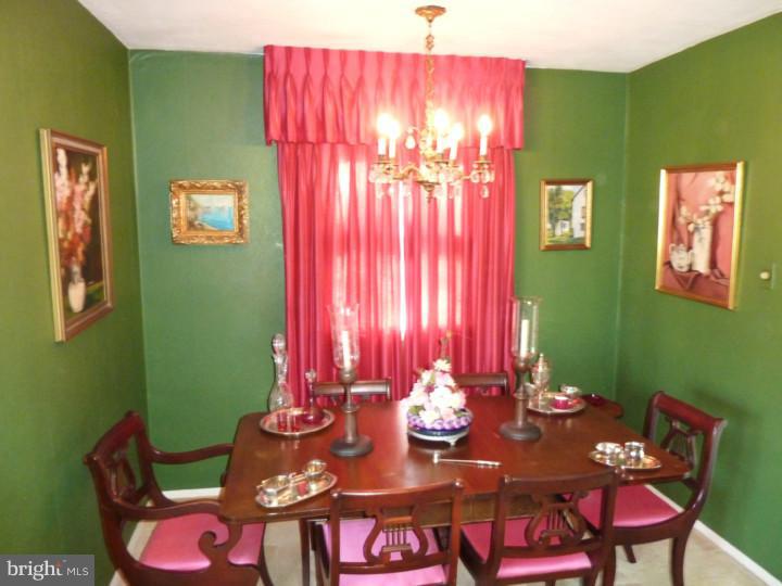 2 Ridgewood Circle Haddonfield, NJ 08033 - Photo 4 of 11 Dining Room