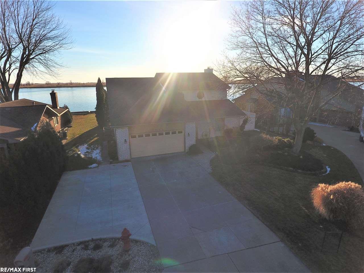 7352 Riverside Drive Algonac, MI 48001 - Photo 3 of 70 50032846-2.JPG