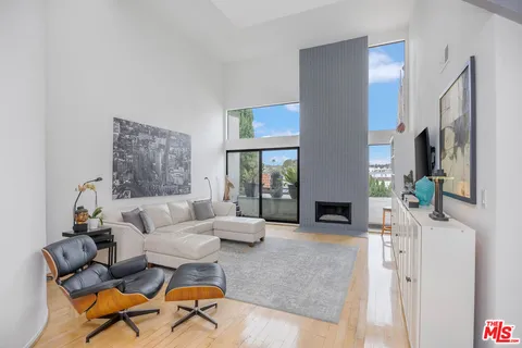 $1,379,000 | Undisclosed Address, Los Angeles, CA 90049
