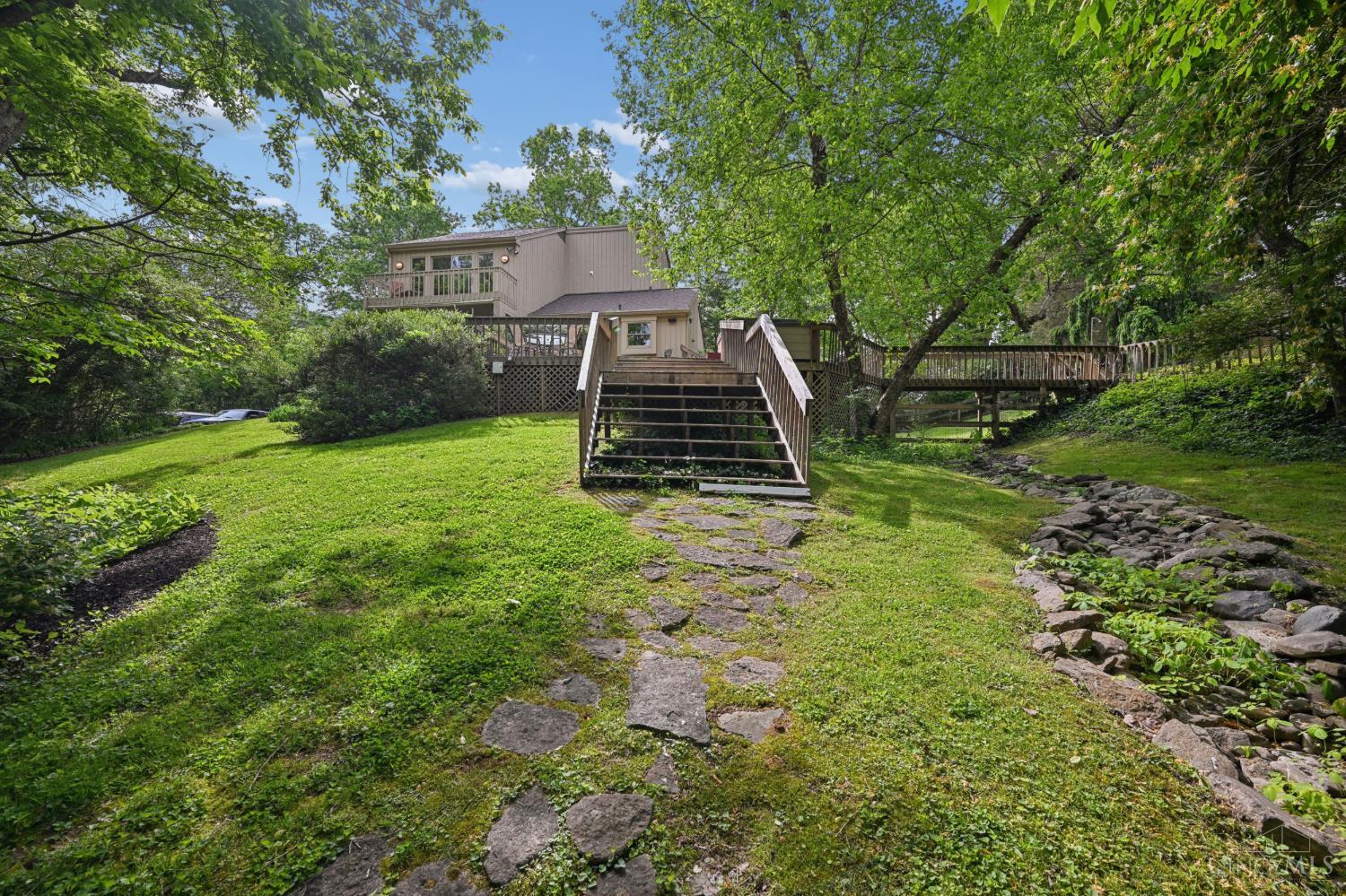 559 Asbury Road Cincinnati, OH 45255 - Photo 47 of 50