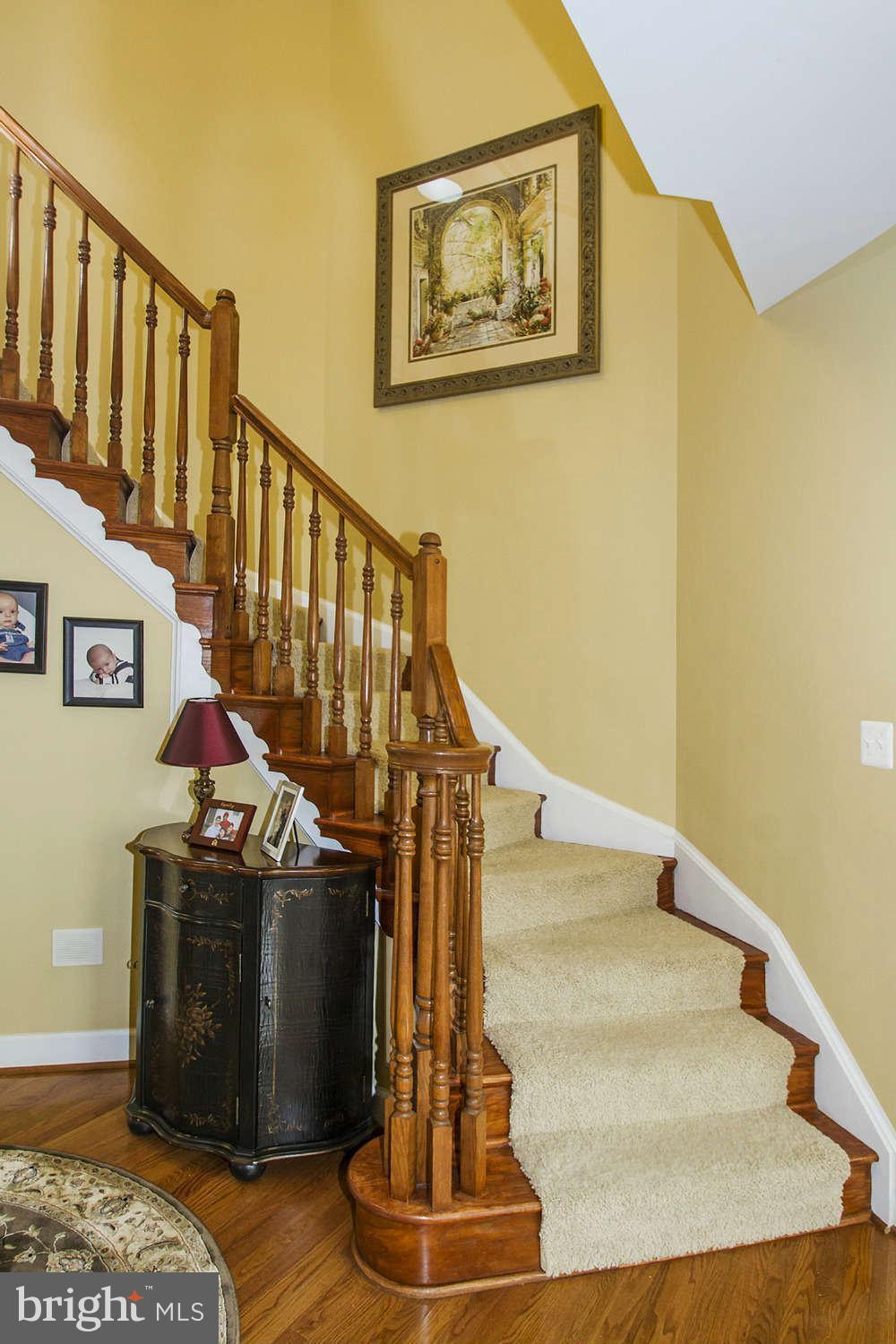 18301 Crestmount Road Boyds, MD 20841 - Photo 4 of 30 a view of entryway