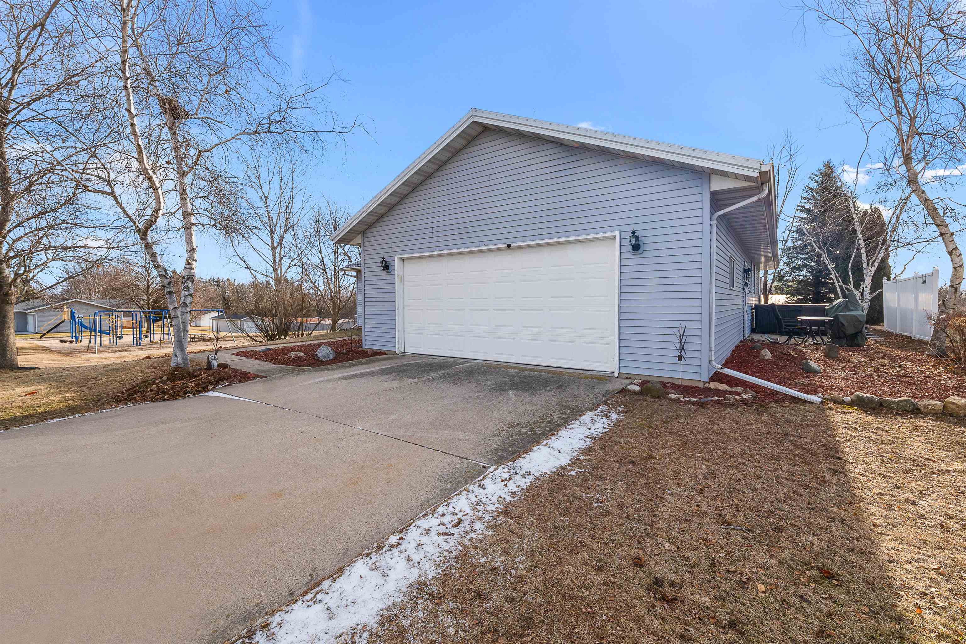 210 Forest Street Fox Lake, WI 53933 - Photo 30 of 32