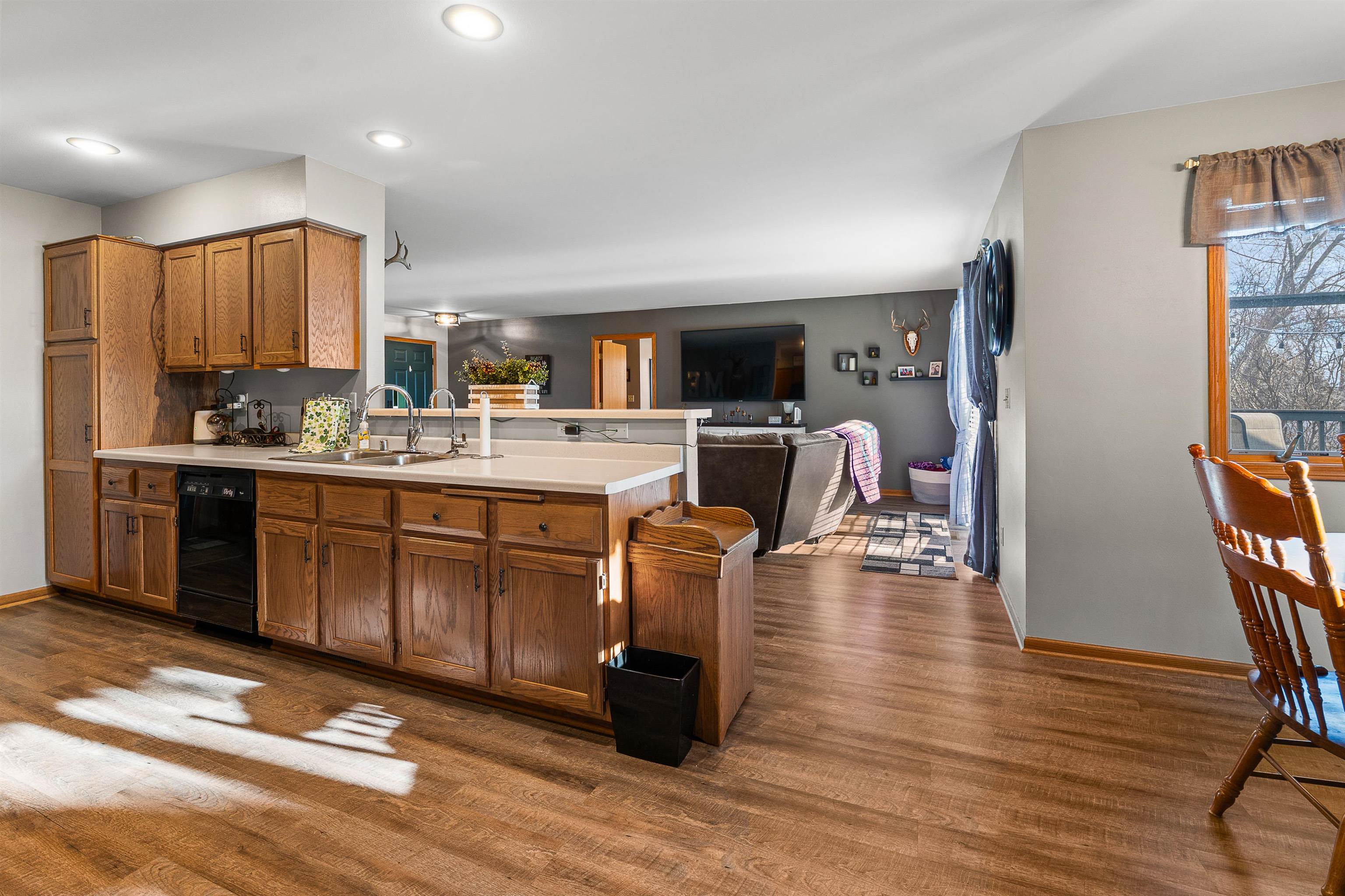 210 Forest Street Fox Lake, WI 53933 - Photo 6 of 32