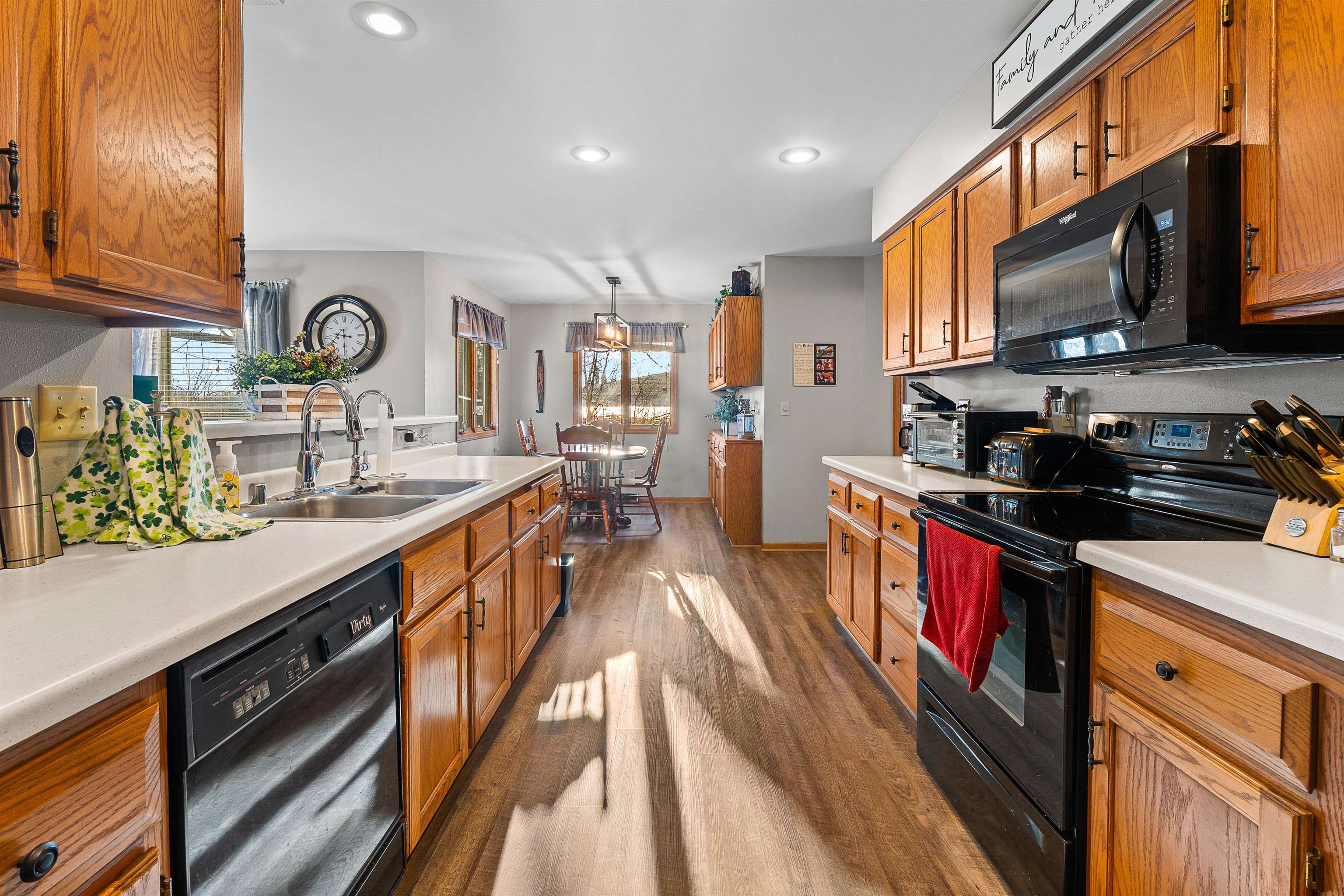 210 Forest Street Fox Lake, WI 53933 - Photo 8 of 32