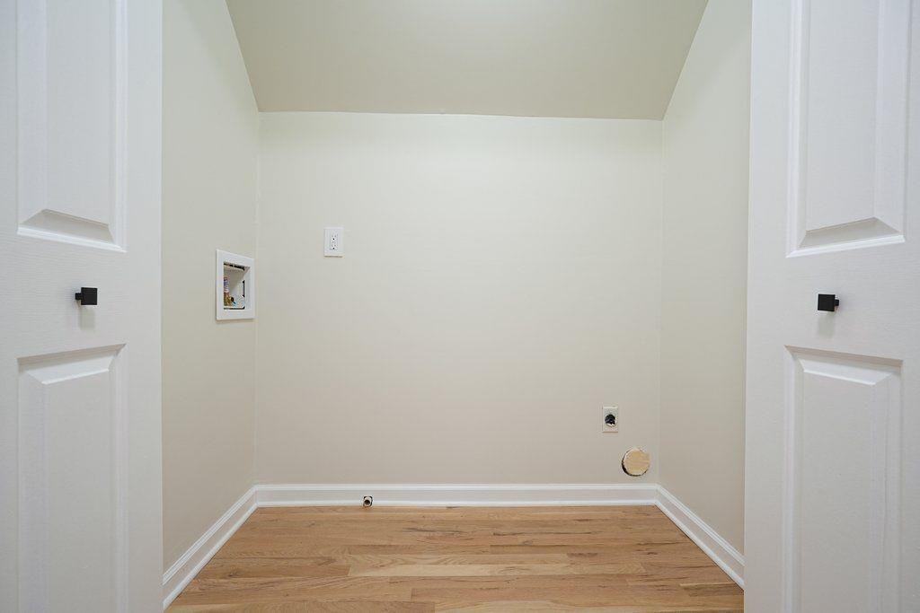 4110 Providence Square Alpharetta, GA 30009 - Photo 42 of 73 a view of a room