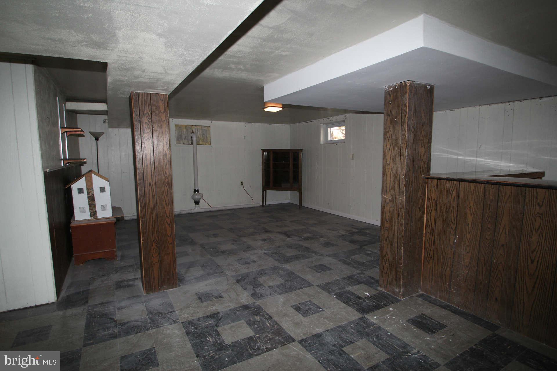 3811 Kayson Street Silver Spring, MD 20906 - Photo 21 of 30 a view of entryway