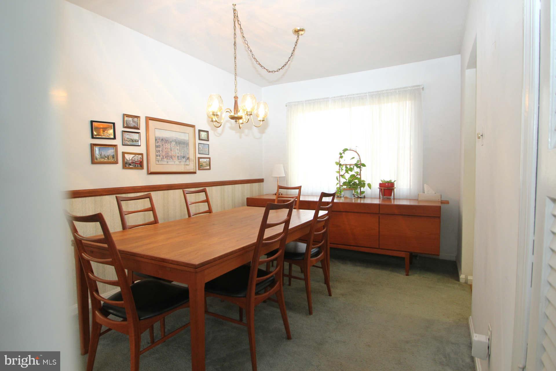 3811 Kayson Street Silver Spring, MD 20906 - Photo 6 of 30 a dining room with furniture and window